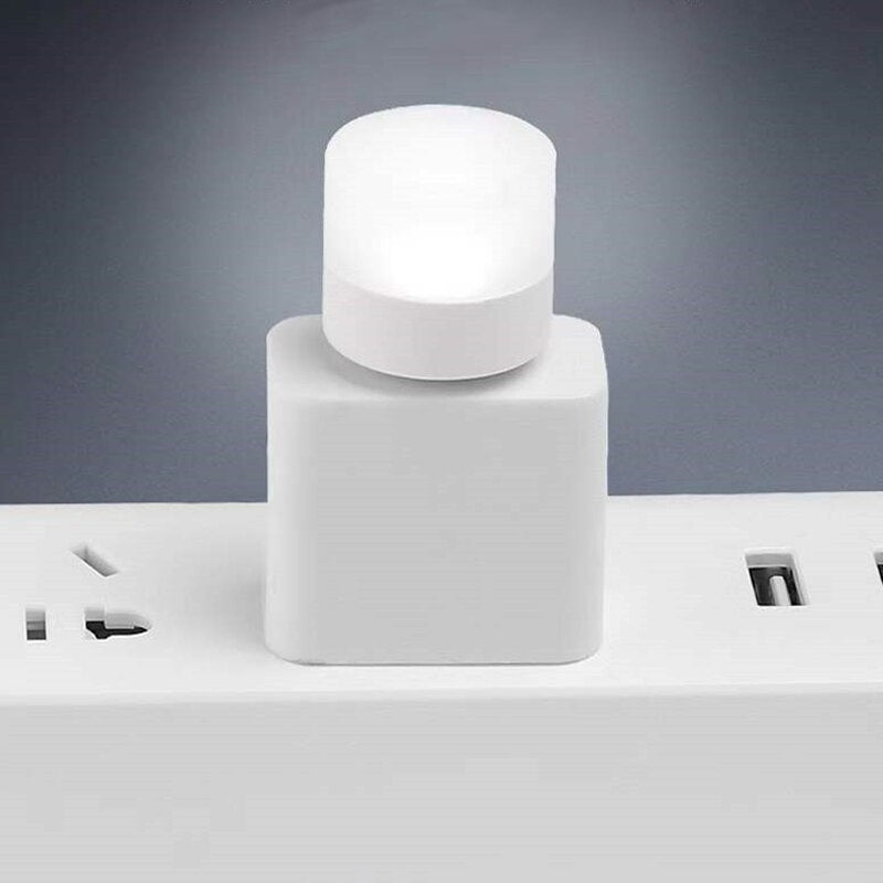 Veilleuse LED avec prise USB.