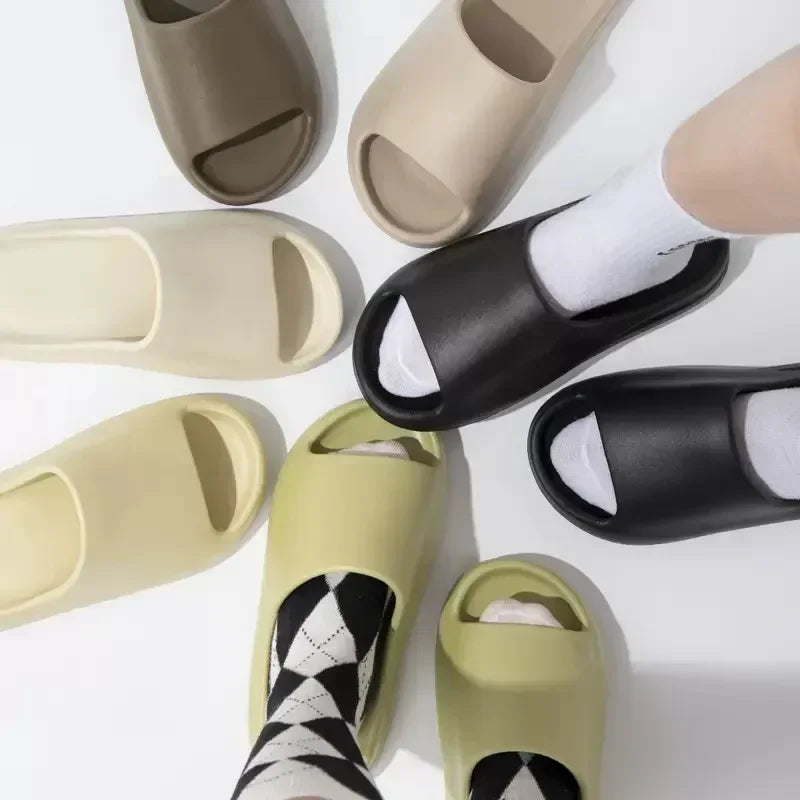 Pantoufles de Douche Sandales Confortable Maison Chaussons de Bain Antidérapant Chaussures de Piscine Plage Pantoufles Plateforme