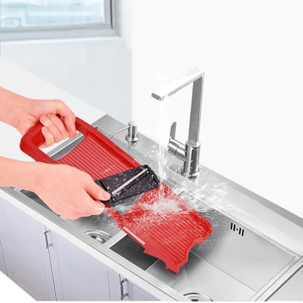 mandoline-rouge-cuisine-lave