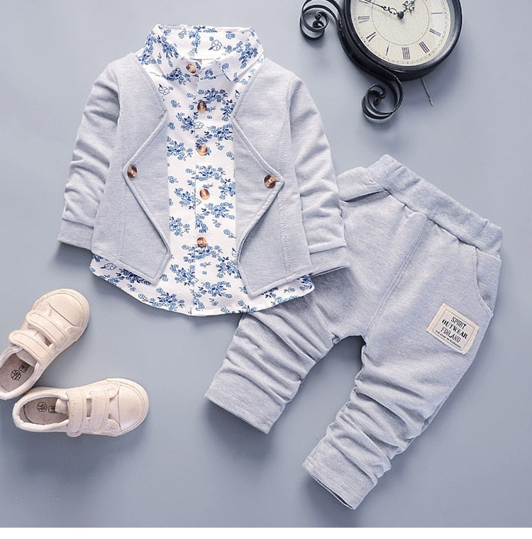 Vêtements de printemps et d'automne pour bébé garçon.