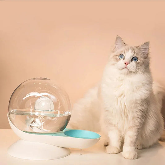 DISTRIBUTEUR D'EAU POUR CHAT