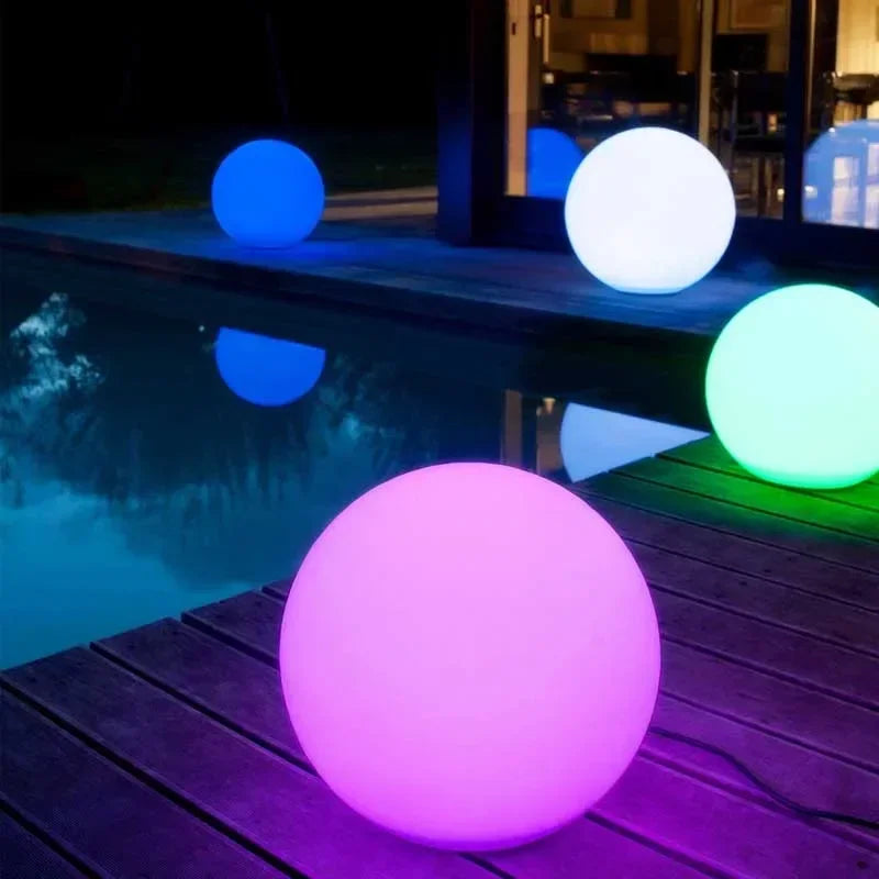 Lampe Solaire Flottante,Globe Solaire à LED étanche IP54-IP68, 25 cm Boule Lumineuse 16 Couleurs, Lampe de Nuit à DEL Changeante de Couleur Extérieure, Décor de Fête Pour Piscine,Plage,Jardin,Pelouse