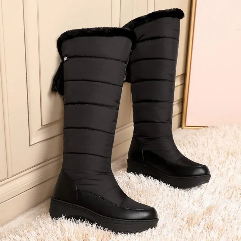 Bottes de neige compensées au genou pour femmes et filles, chaussures de pluie pour dames, noir et blanc, fourrure chaude, peluche, décontracté, imperméable, hiver