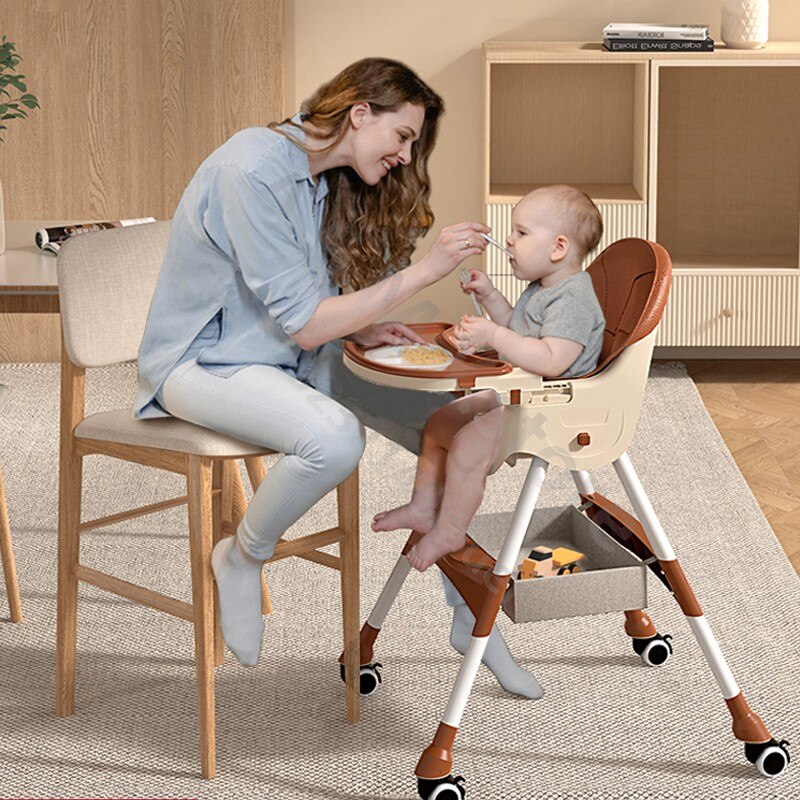 Chaise de salle à manger multifonctionnelle pour enfants.