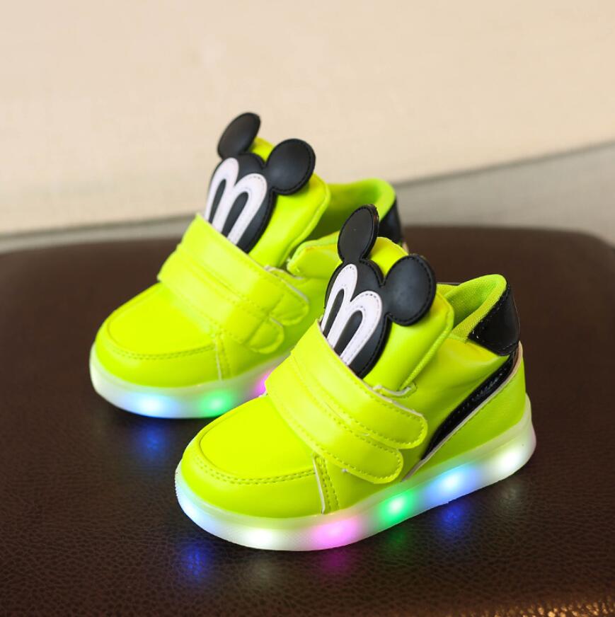 chaussure-pour-bebe-vert-led