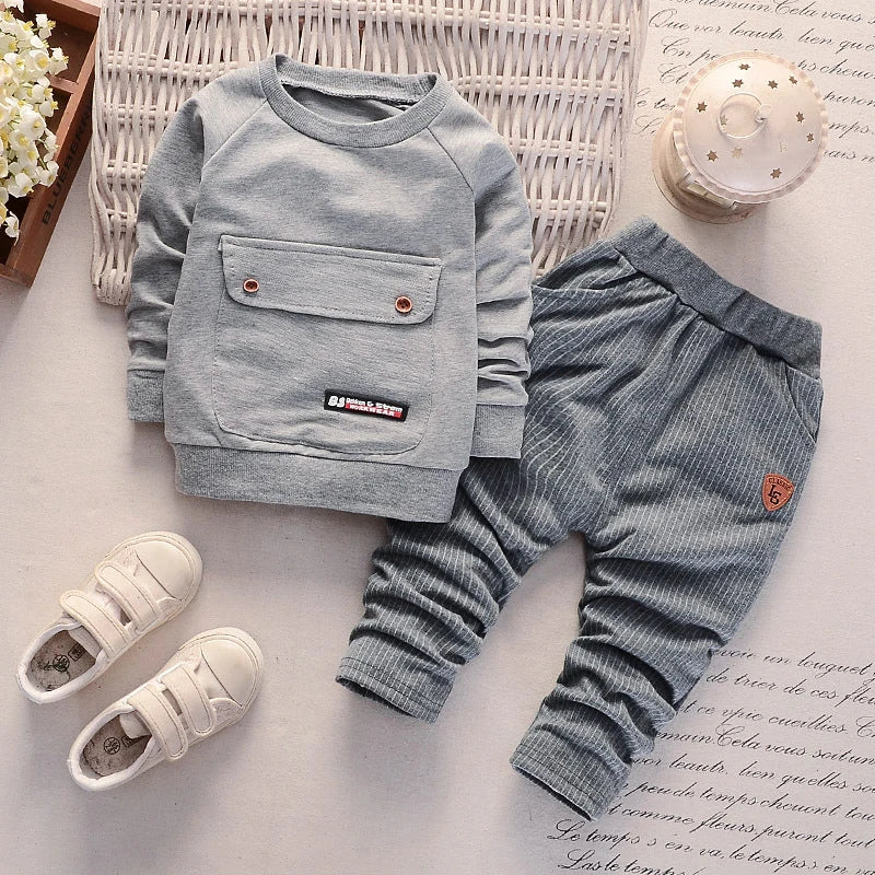 ensemble-vetement-enfant-bebe-garcon-fort-gris