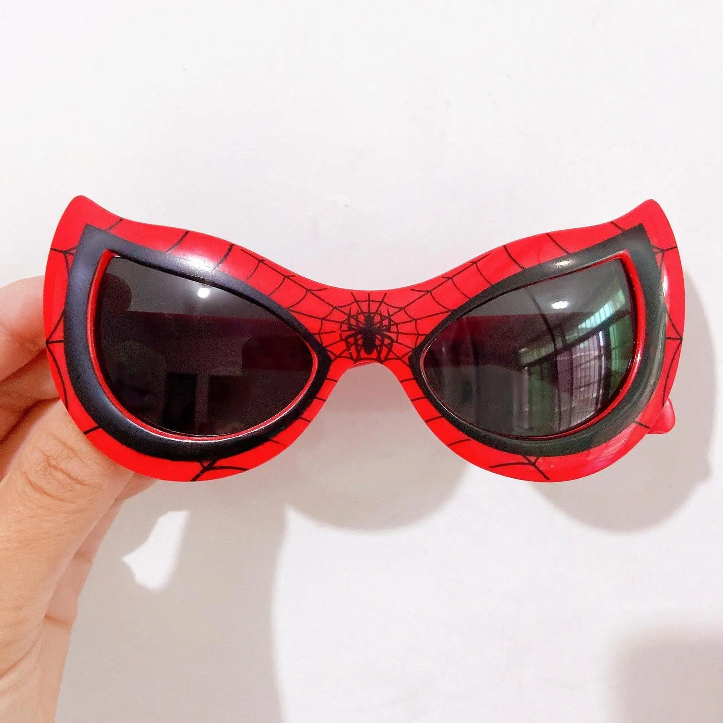 lunettes-de-soleil-spider-man