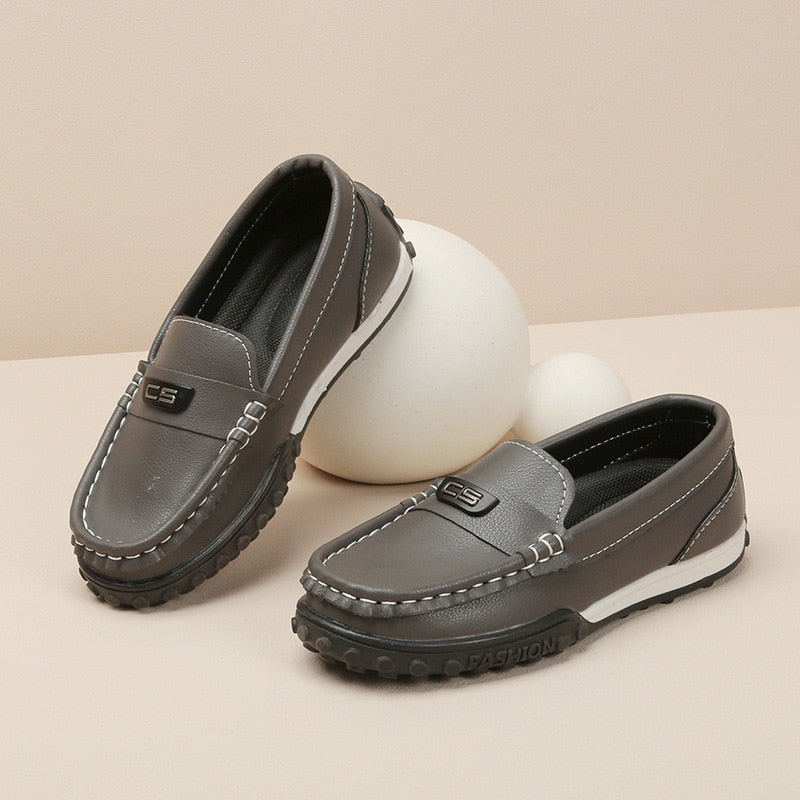 mocassins-en-cuir-a-enfiler-pour-enfants-gris-pas-cher